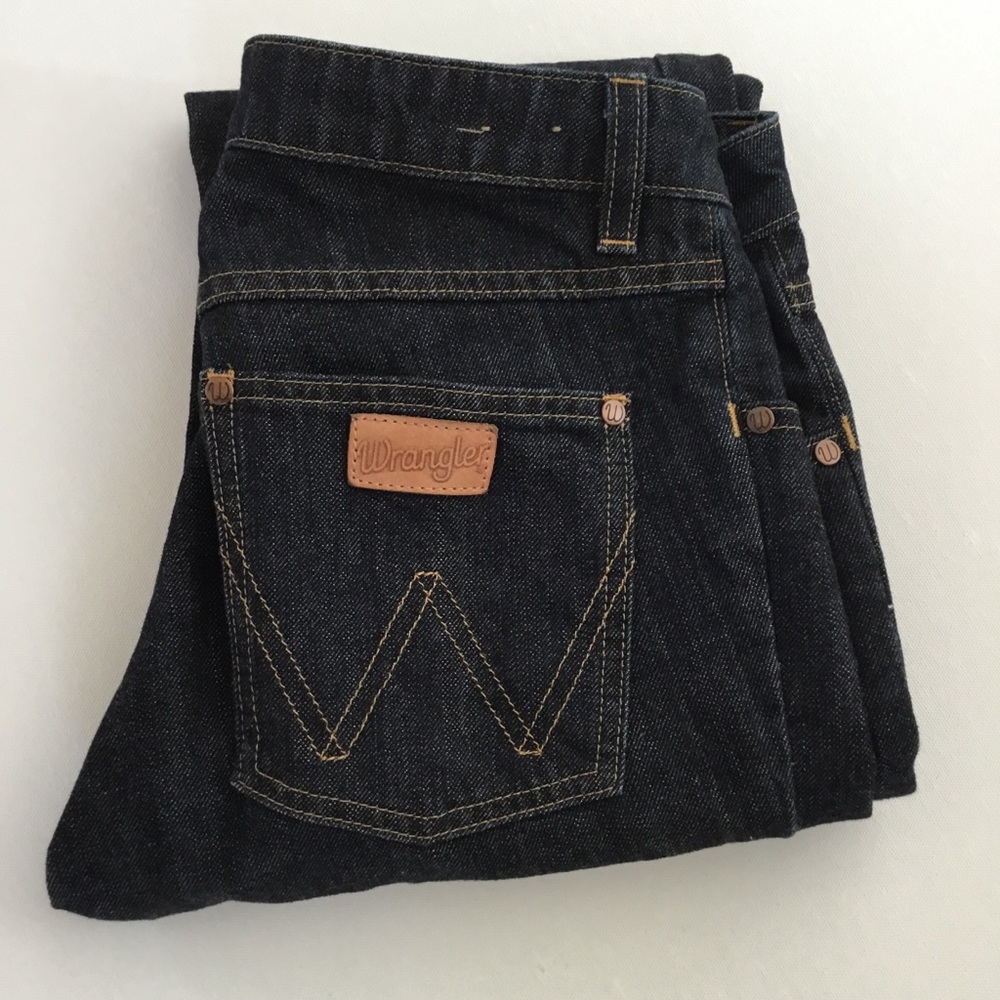 Wrangler dark wash jeans NWOT